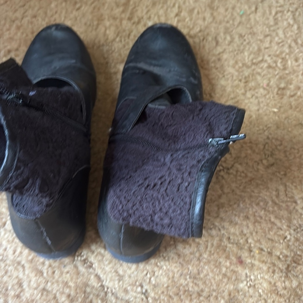 American Eagle Outfitters Black Ankle Booties Classic Design